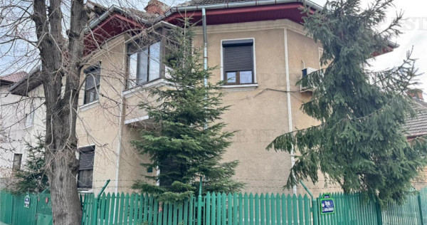 Vila tip duplex de - Vatra Luminoasa