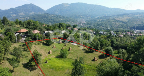 Teren &icirc;n comuna Corbeni