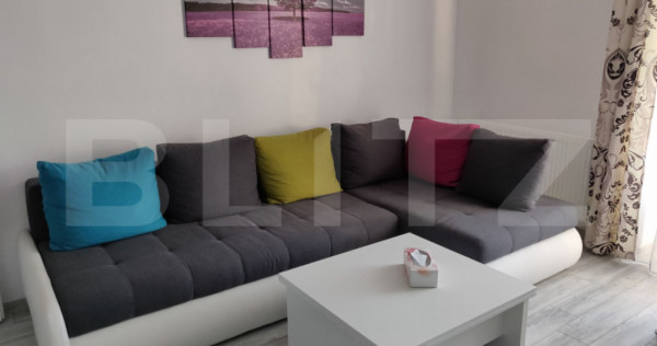Apartament 2 camere, parcare inclusă, decomandat - zona The