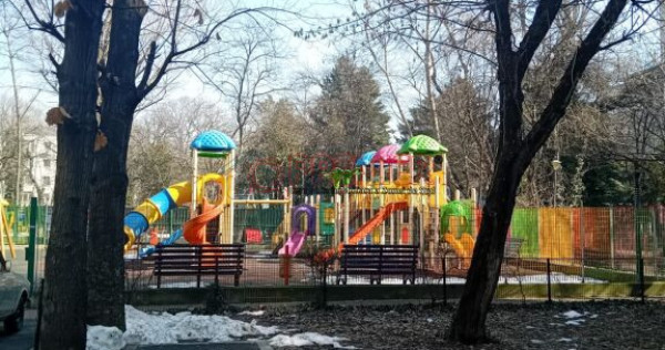 2 camere-Sector 4-Piata Straduintei-Parcare