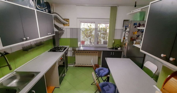 Apartament 3 camere, decomandat, 13 Septembrie