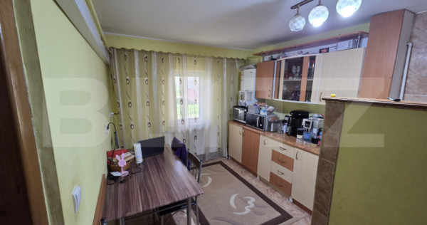 Apartament de vanzare, 3 camere, 70 mp - Dumbrava Nord
