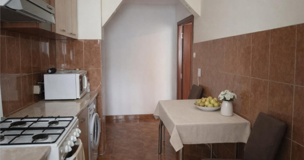 Decomandat, etaj2, Electroprecizia, Sacele, Brasov