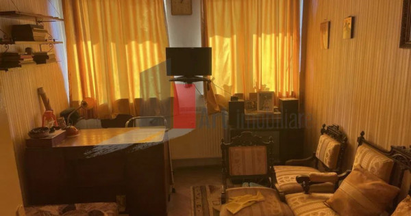 APARTAMENT 3 CAMERE -IANCU DE HUNEDOARA/ LANGA GUVERN