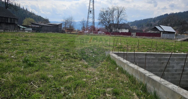 Teren 1,520mp Hangu / Strada Principala