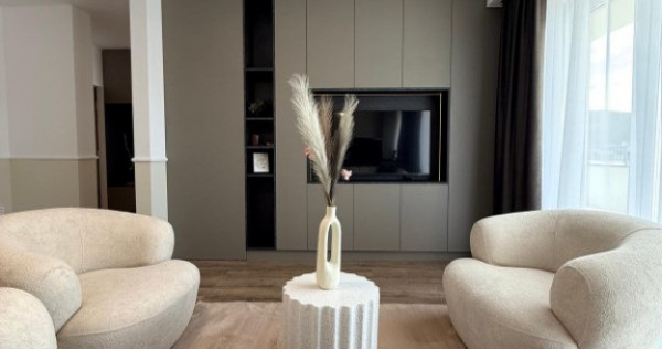 Penthouse 3 camere la Cheie, str. Eroilor, Floresti