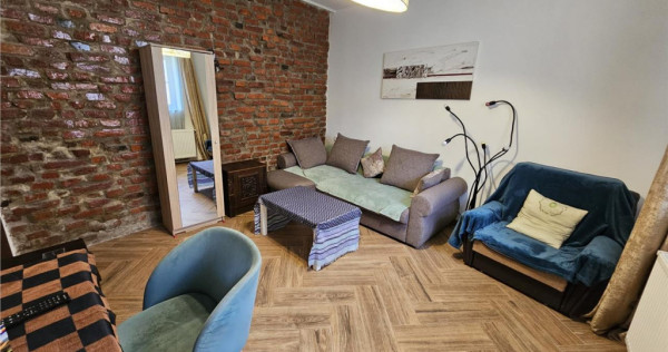 Apartament 2 camere la casa si curte Centrul Civic