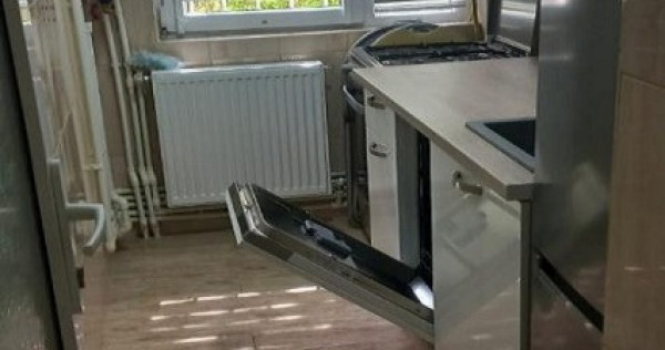 Tomis Nord, Rovere, 2 camere, parter, semimobilat, gaze, renovat