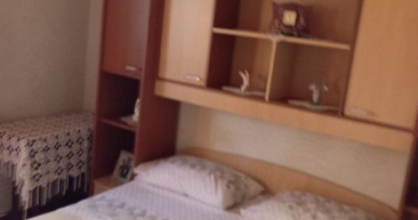 Apartament cu 2 camere - centru