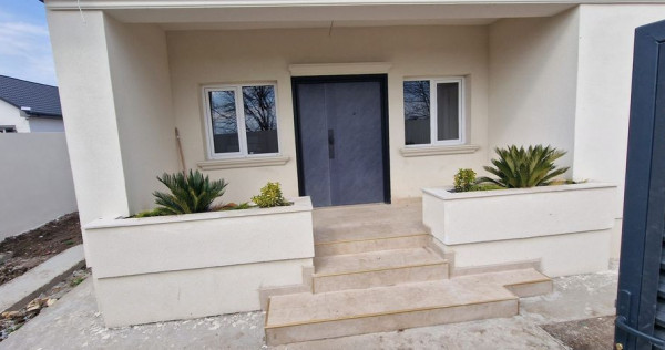 Casa situata in Lumina zona baza sportiva