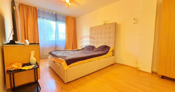 Apartament decomandat cu 2 camere de v&acirc;nzare / Aurel Vla...