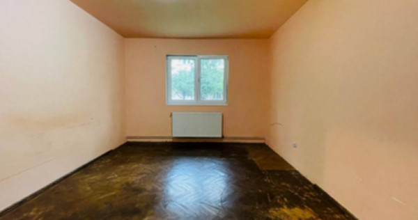 Apartament 2 camere, semidecomandat - zona Tractorul