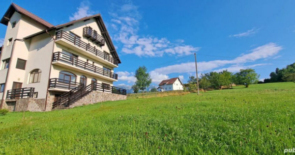 Casa/Vila 10 Camere 522mp Simon/Bran