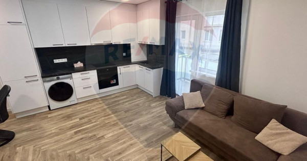 DE INCHIRIAT: Apartament modern 2 cam, bloc 2021 | Parcar...