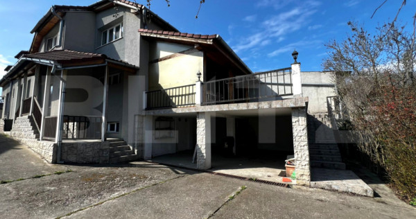 Casă de v&acirc;nzare 7 camere, 300 mp utili, teren 839 mp, zon?