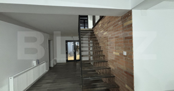 Casa de vanzare, cu 3 camere