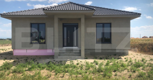 Casa semifinisata exterior , 170 mp , strada Principala Boti