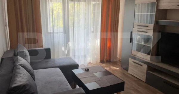 Apartament 3 camere, 70 mp, zona Pod de Fier