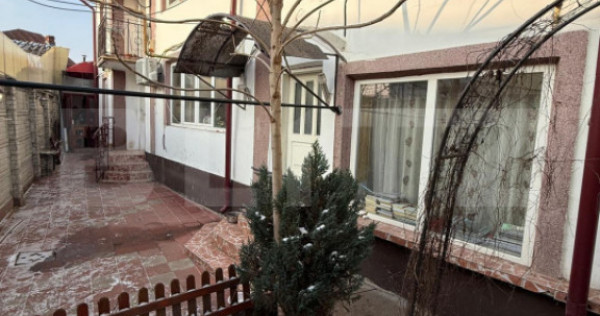 Casa P+E, 100 mp utili, teren 220 mp, zona Centru