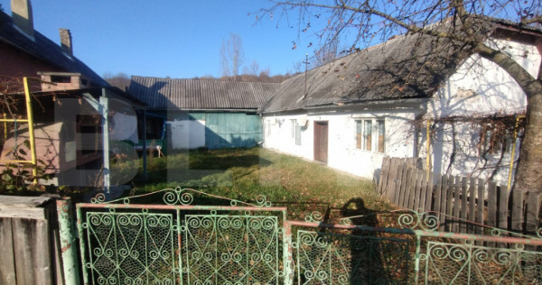 Casa 2 camere 70mp,+teren intravilan 1646 mp,zona Comunei Si
