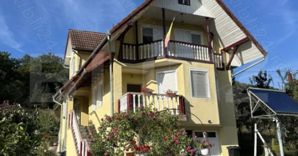 Casa superba in Corunca! 219mp!