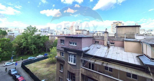 Apartament 4 camere de v&acirc;nzare | Zona P-ta Unirii Consti...