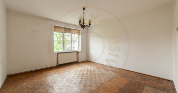 Apartament 2 camere et 3/4 Central, Pitesti