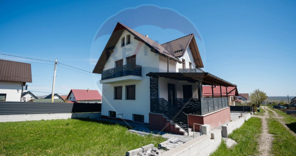 Casă / Vilă cu 4 camere de v&acirc;nzare