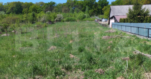 Teren intravilan de v&acirc;nzare &ndash; 2.400 mp, Unirea (aproape d