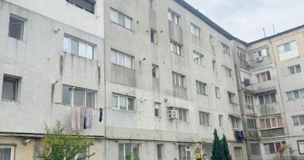Apartament cu 2 camere - vanzare - Marasesti, jud. Vrancea