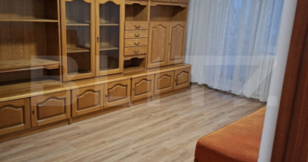Apartament 3 camere, decomandat, parcare - zona Kaufland, Ma