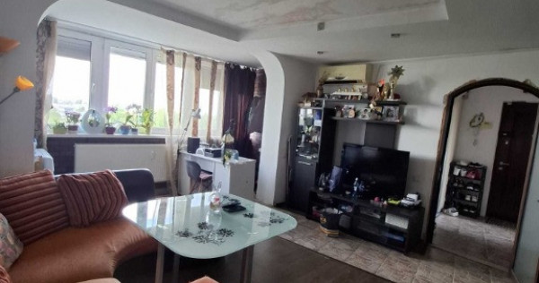 De vanzare-apartament 3 camere-Antiaeriana