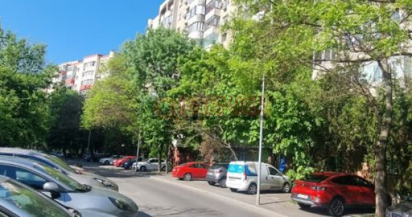 Apartament 4 camere, centrală proprie, parcare, 5 min