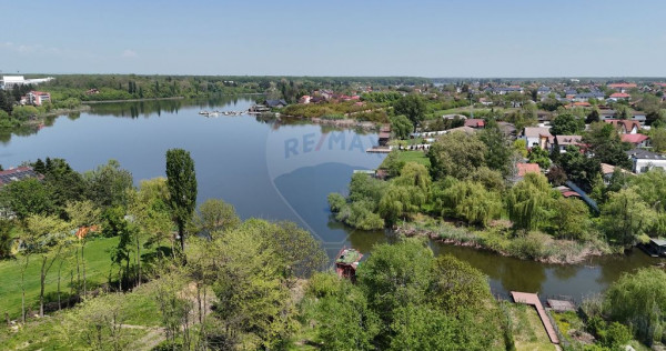 Proprietate unica, vila si 8000 mp pe malul lacului Snagov
