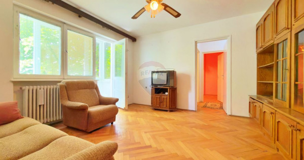 Apartament 2 camere, Podgoria &ndash; etaj intermediar