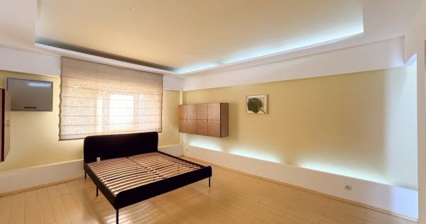 Apartament mare si spatios, cu centrala proprie. Unirii, Ner