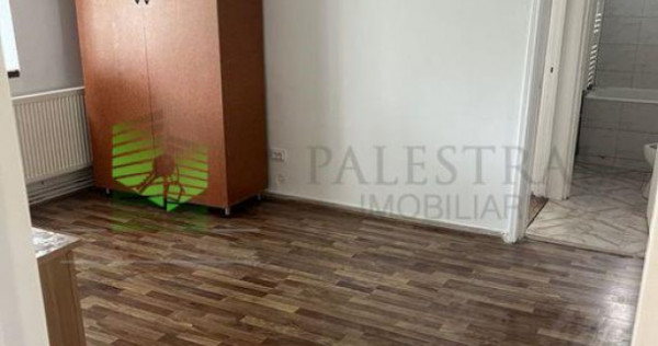 Apartament 2 camere Centru Civic-CEC Bank,etajul 1,82000 Eur