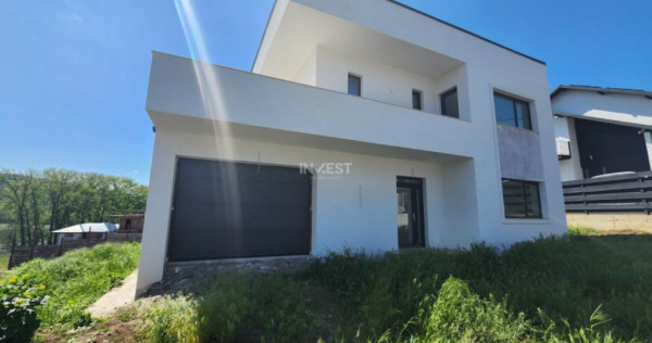 Casa individuala , 4 camere, 3 bai, garaj 26 mp , terasa 40