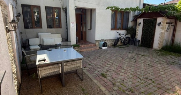 Casa/vila cocheta in Baneasa str. D.Gherea parcare in curte Comision 0