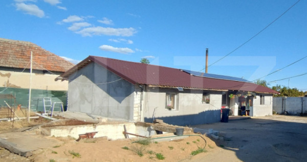 2 case centru Perișor, teren 2016 mp, 27 m deschidere