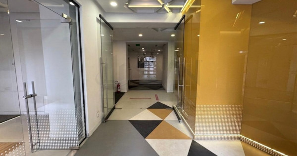 Spatiu Comercial I De Inchiriat I Piata Romana