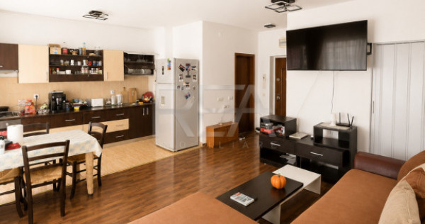 3 camere Titan decomandat,centrală,et. 5,an 2009,70 mp