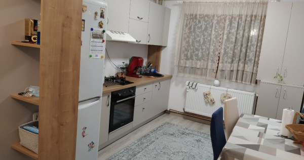 Apartament 2 camere et 1 , Plopilor