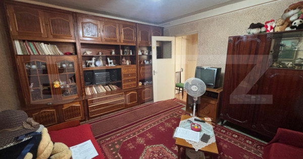 Apartament de vanzare, 2 camere, 47 mp, zona Micro 11