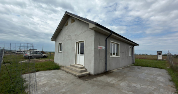 Casă de v&acirc;nzare, 80 mp, Izvorul Rece