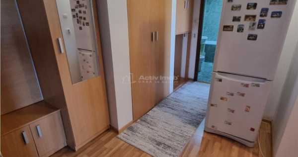 Apartament 2 cam decomandat renovat si mobilat zona 800
