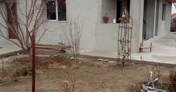 Casă la roșu, teren 1200 mp, Mineri