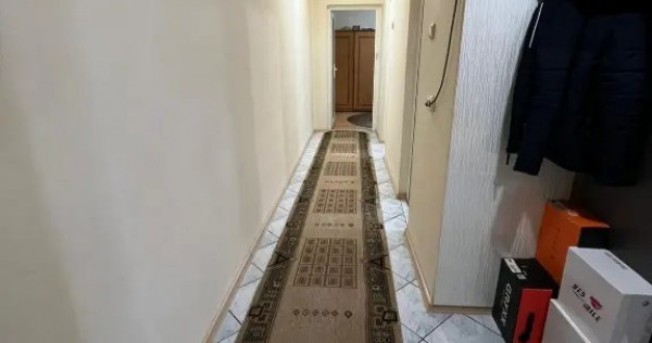 Vănd apartament cu 3 camere Calea Plevnei