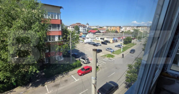 Apartament cu 3 camere, 73 mp, finisat, zona Micro 11