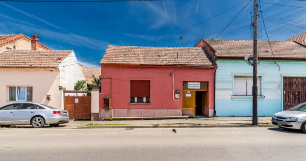 Calea Timisorii Casă solidă din cărămidă cu potenți...